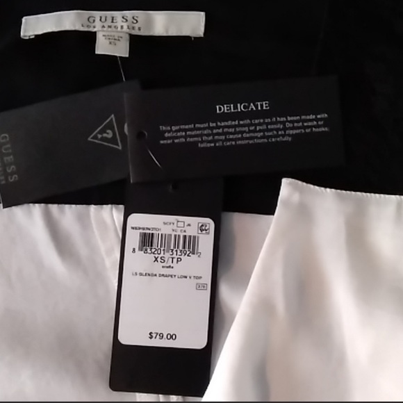 NWT Guess “Glenda” wrap blouse - Picture 3 of 7